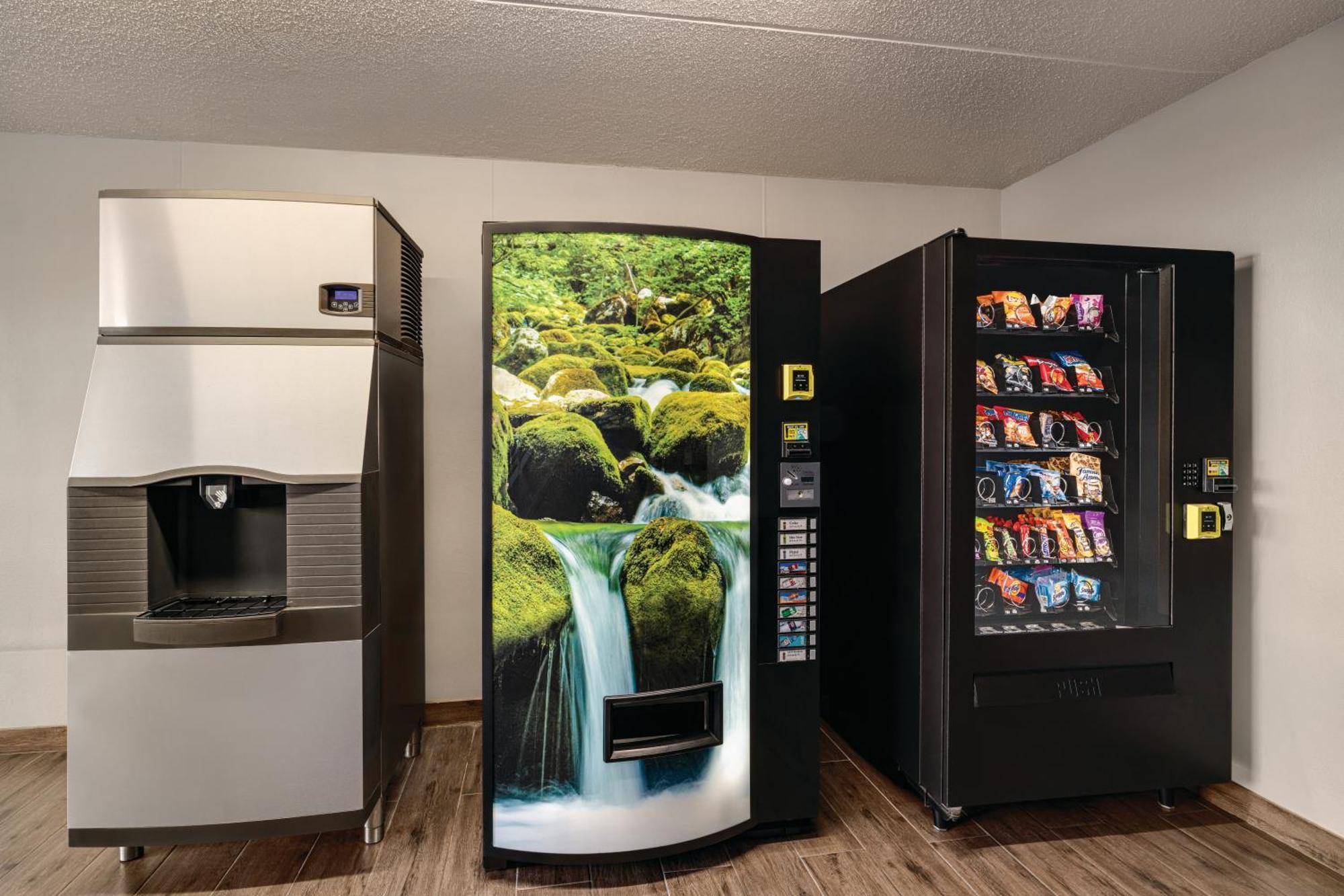 Americinn By Wyndham Madison Wi Экстерьер фото